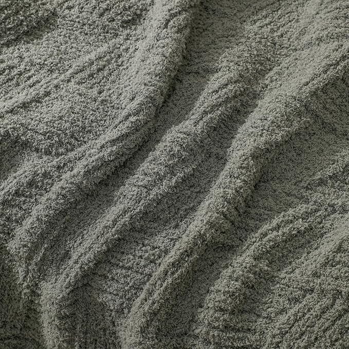 bearberry Super Soft & Fuzzy Minky Throw Blanket Lightweight All-Season - Diamond Stitch Plush Fleece for Couch, Bed, Sofa | Machine Washable Cozy Gift for Women, Men, Home (Grey, 50”x60”)