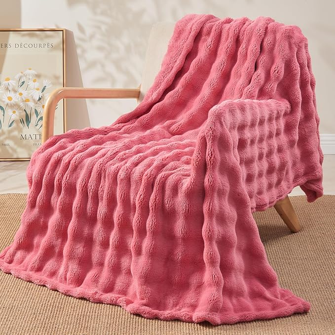 NEWCOSPLAY Throw Blanket for Couch Coral Pink Super Soft Flannel Fleece 3D Bubble Lightweight Bed Blanket All Season Use (Coral Pink, Throw(50"x60"))
