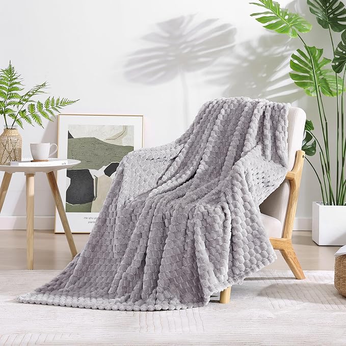 Monbix Cloud Grey Fleece Throw Blanket for Couch- Room Decor Soft Cozy Blankets for Women, Lightweight Fleece Flannel Bed Blanket Suitable for All Seasons(50"×60",Cloud Grey)