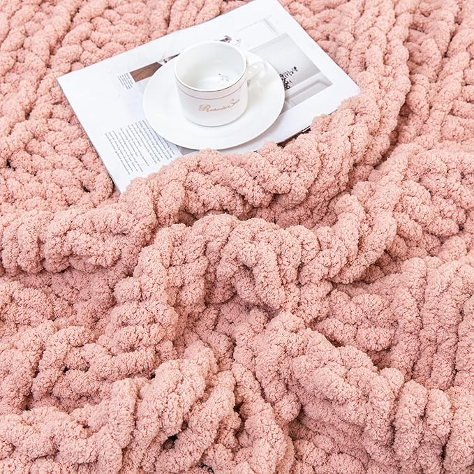 WESHIONGOO Chunky Knit Blanket Throw 40"×60" Knitted Throw Blankets for Couch Bed Fluffy Soft Blanket with Jumbo Chenille Yarn Thick 100% Handmade(Pink, Medium Size Throw)