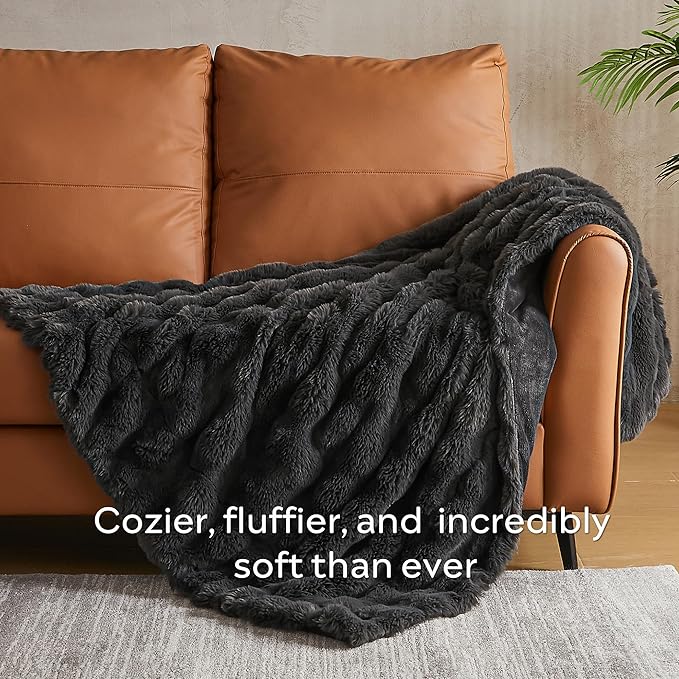 JELLYMONI Faux Fur Throw Blanket, Dark Grey Throw Blanket for Couch, Fuzzy Cozy Plush Bubble Bed Blanket, Thick and Warm Blanket, Queen (90" x 90")