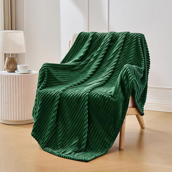 Bnuitland Fleece Throw Blanket, 300GSM Soft Warm Cozy Fluffy Throw for Babys & Pets, Stripe Pattern, All Season Sofa Bed Blanket for Home Decor, Dark Green 50"x40"