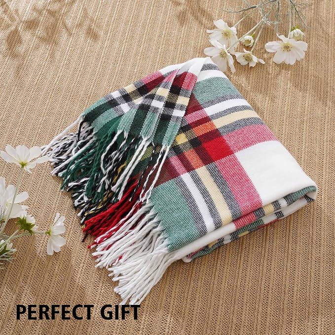 BATTILO HOME Christmas Green Plaid Throw Blanket for Couch Bed, Decorative Red Green Blanket Throw, Buffalo Checkered Plaid Blankets and Throws Farmhouse Style for Home Christmas Decor 50"x60"