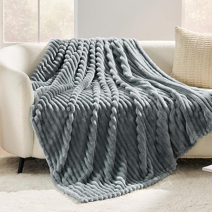 Gray Fleece Throw Blanket for Couch, 320GSM Super Soft Cozy Blanket for Home Decor, Perfect Cozy Gifts for Women Men Gifts, Lightweight All Season Couch Blanket, 50x70 Inches