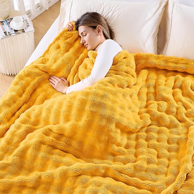 NEWCOSPLAY Queen Blanket for Couch Mustard Yellow Super Soft Flannel Fleece 3D Bubble Lightweight Bed Blanket All Season Use (Mustard Yellow, Queen(90"x90"))