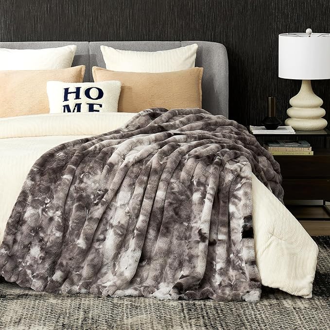 Cozy Bliss Deluxe Striped Rabbit Faux Fur Throw Blanket, Soft Fluffy Warm Plush Blanket for Winter, Modern Homr Decor, Tie-dye Grey 60"x80"