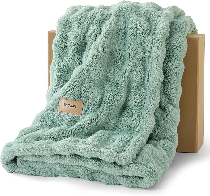 Bedsure 3D Fleece Bubble Blanket for Couch - GentleSoft Green Spring Throw Blanket for Sofa Bed St Patrick's Day Decor - Luxury Soft Cozy Gifts for Women, Lightweight, All Seasons, Sage Green,50"×60"