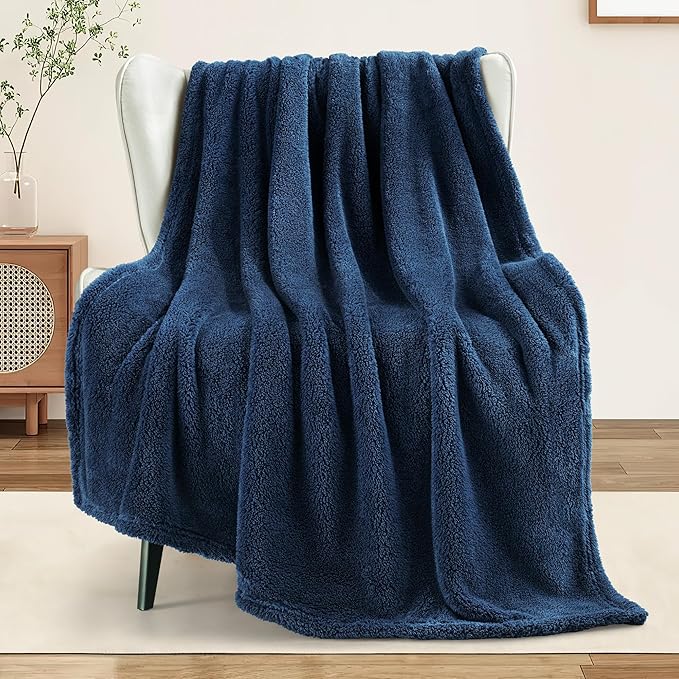 Exclusivo Mezcla Soft Fleece Throw Blanket for Couch, Super Soft Velvet Plush Fleece Blankets, Fuzzy Cozy and Warm for Winter, 50x60 Inches, Navy Blue