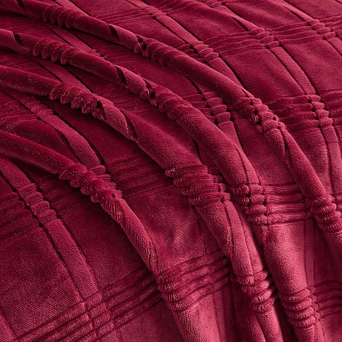 Soft Cozy Plaid Fleece Throw Blanket, 50x60 Inches – 3D Jacquard Diamond Design, Lightweight Blanket for Couch, Sofa, Camping & Travel, Burgandy Red