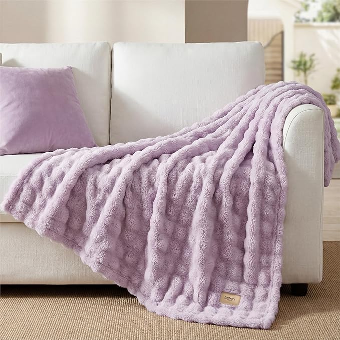 Bedsure 3D Fleece Bubble Blanket for Couch - GentleSoft Purple Twin Blanket for Sofa Bed Room Decor - Luxury Soft Cozy Gifts for Women, Lightweight, All Seasons, Light Purple, 60"×80"