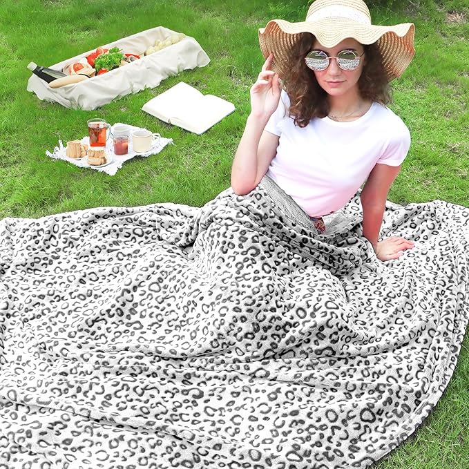 Grey Leopard Print Throw Blanket for Women, Soft Warm Cheetah Blanket, Cozy Fleece Throw for Bed Sofa Couch, Home Decor Living Room Bedroom Decor, Mothers Day Birthday Gifts for Mom Grandma, 50"x60"