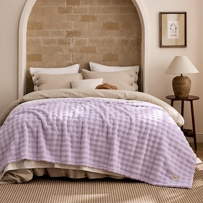 Bedsure 3D Fleece Bubble Blanket - GentleSoft Purple Queen Blanket for Bed Sofa Room Decor - Luxury Soft Cozy Gifts for Her, Lightweight, All Seasons, Light Purple, 90"×90"