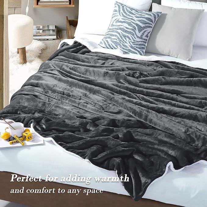 Mocassi Premium Ultra-Soft Flannel Fleece Sherpa Throw Blanket - Warm Cozy Reversible Plush Micromink Blanket for Couch, Bed and Sofa - Fluffy, Christmas Winter Bedding Gift, Full, Gray