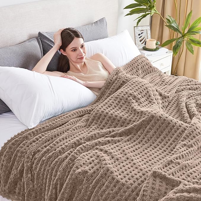 Soft Cozy Fuzzy Fleece Throw Blanket, Waffle Light Taupe, 50x60 Inches – Lightweight, Fluffy, and Warm 3D Jacquard All-Season Blanket for Couch, Bed, Sofa, Home Decor, Camping, and Travel