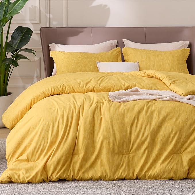 Bedsure King Size Comforter Set - Dark Red King Comforter Set, Soft Bedding for All Seasons, Cationic Dyed Bedding Set, 3 Pieces, 1 Comforter (104"x90") and 2 Pillow Shams (20"x36"+2")