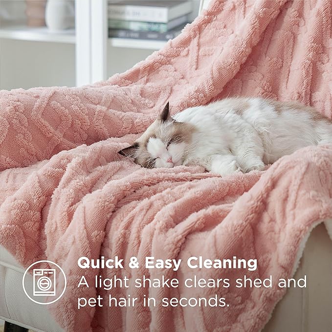 Bedsure Gentlesoft Sherpa Fleece Throw Blanket for Couch - Fluffy & Cozy Cable Jacquard Tufted Throw for Women Gift and Valentine Decor, Thick and Warm Blanket for Winter, Pink, 50x60 Inches