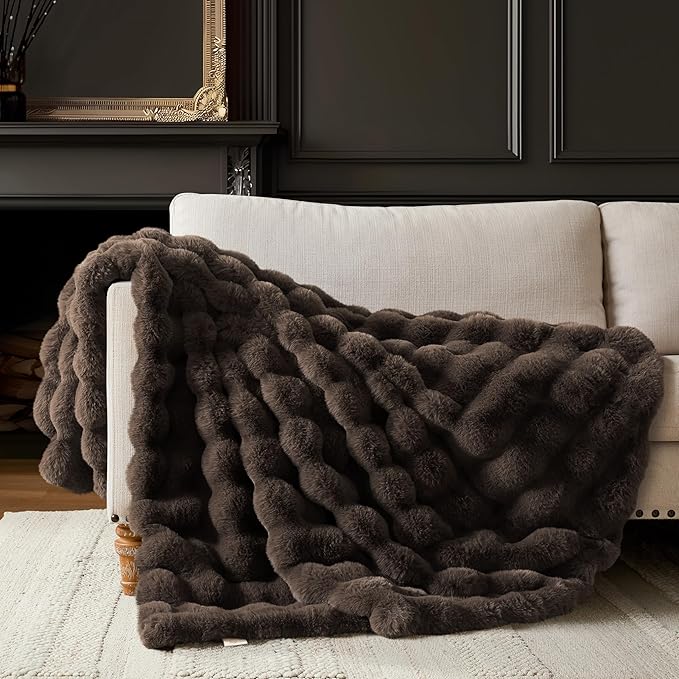 WDCOZY Luxury Bubble Throw Blanket, Brown Faux Rabbit Fur Mink Plush Throw for Couch Sofa Bed, Super Soft Fluffy Cozy Decorative Blanket, Thick and Warm, Living Room Decor, Twin 60x80 inches