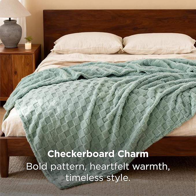 Bedsure GentleSoft King Size Blanket for Bed - Super Soft Cozy Blankets for Women Men Girls, Large Fuzzy Fleece Spring Throw for Bedroom Decor, Sage Green,108x90 Inches