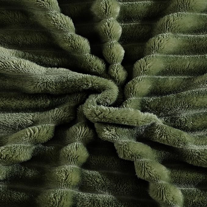 Monbix Olive Green Fleece Throw Blanket for Couch- Room Decor Soft Cozy Blankets for Women, Lightweight Fuzzy Fleece Flannel Bed Blanket Suitable for All Seasons(60"×80",Olive Green)