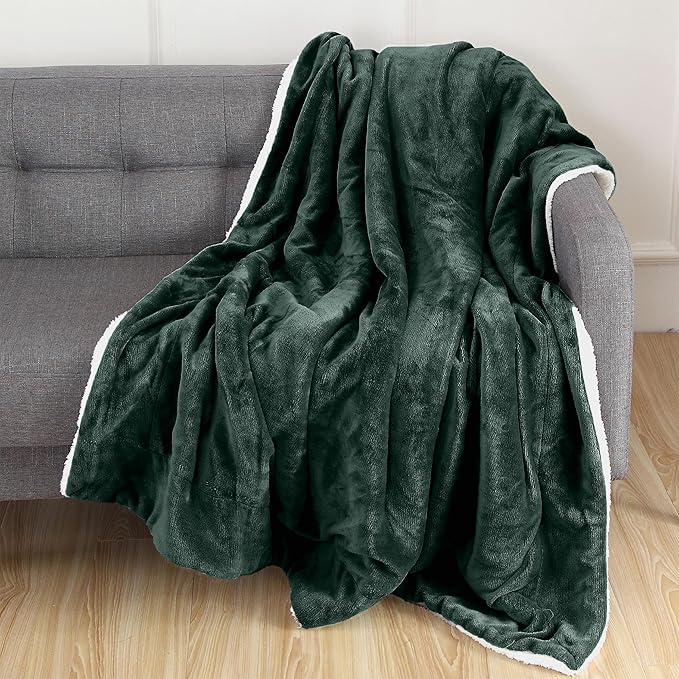 Elegant Comfort Luxury Ultra-Plush Velvet Touch Fleece Throw Soft, Warm, Cozy| Micromink Sherpa-Backing Reversible Blanket for Bed, Sofa and Couch, Solid Hunter Green