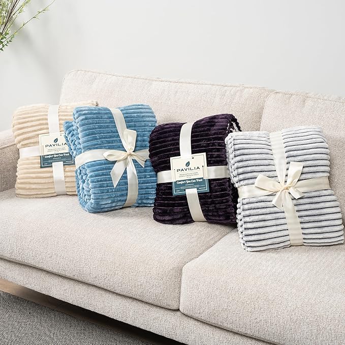 PAVILIA Light Grey Sherpa Fleece Throw Blanket for Couch, Soft Plush Fuzzy Blankets, Fluffy Flannel Sherpa Blanket for Sofa, Warm 3D Ribbed Winter Blanket Gift, 50x60 inches