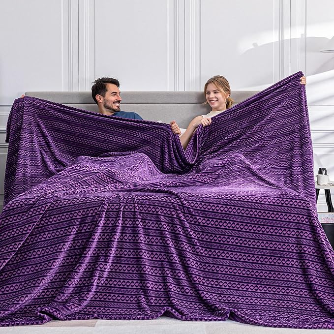 Soft Cozy 120x138 Inches Seamless Oversized King Fleece Blanket, 3D Jacquard Decorative Giant 10'x11.5' California King Blanket Extra Large for Bed, Sofa, Couch, Travel, Travel,Pueple Chain
