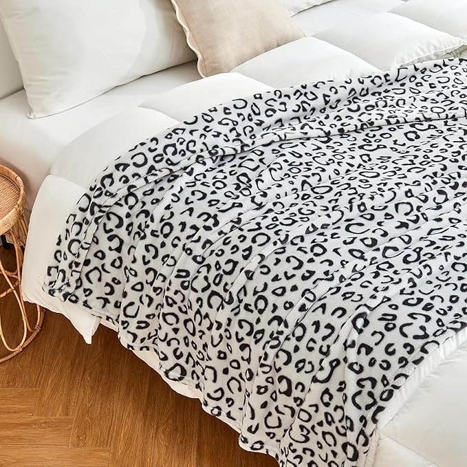 Leopard Print Blanket Fleece Throw for Bed Sofa Travel and Camping, Super Soft Cozy Fluffy Plush Cheetah Print Blanket for All Seasons 50"x60" (Grey)