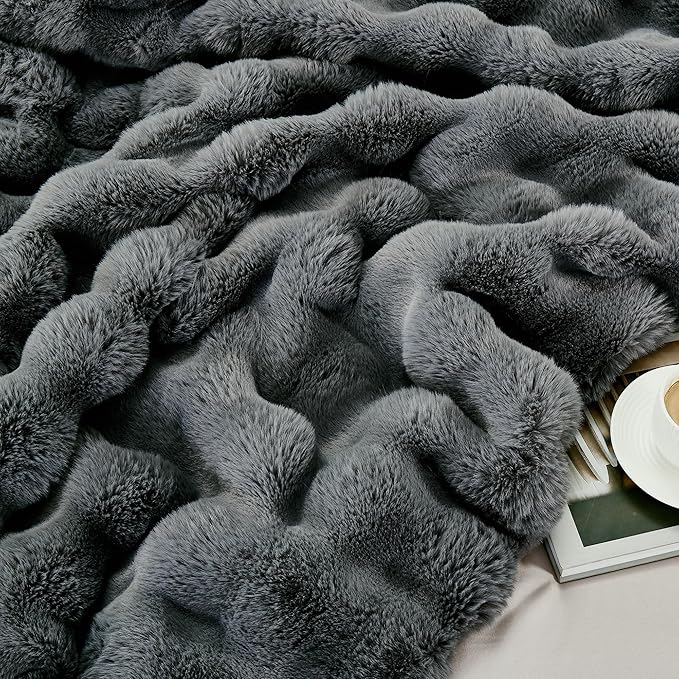 JONIYEAR Large Solid Thick Bubble Faux Rabbit Fur Bed Blanket Full Size 70" x 80", Decorative Cute Cozy Fluffy Gray Warm Blanket for Winter, Reversible Big Luxe Fuzzy Comfy Shaggy Furry Blankets, Grey