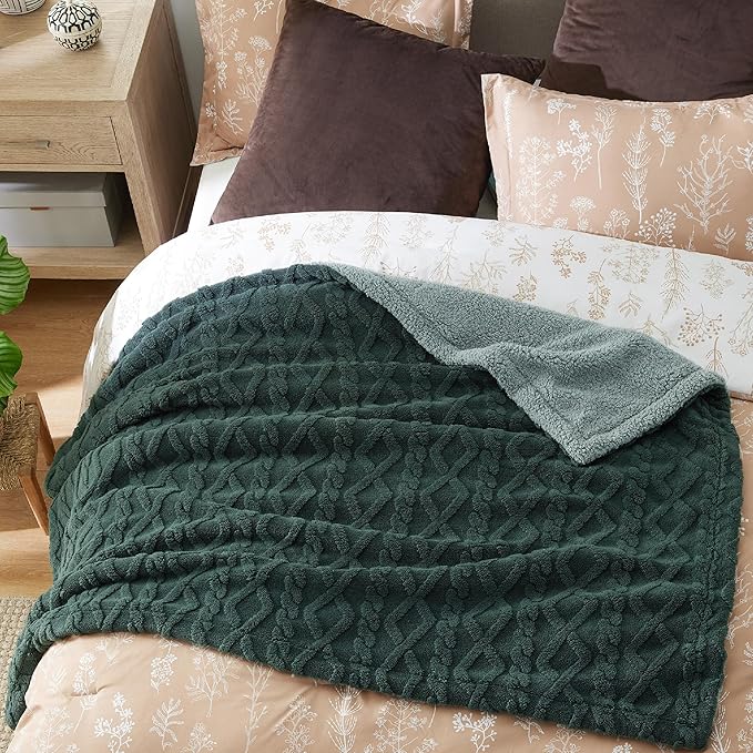 Bedsure Gentlesoft Sherpa Fleece Blanket Twin Size for Bed - Fluffy & Cozy Cable Jacquard Tufted for Women Gift, Thick and Warm Christmas Blanket for Winter, Dark Green, 60x80 Inches