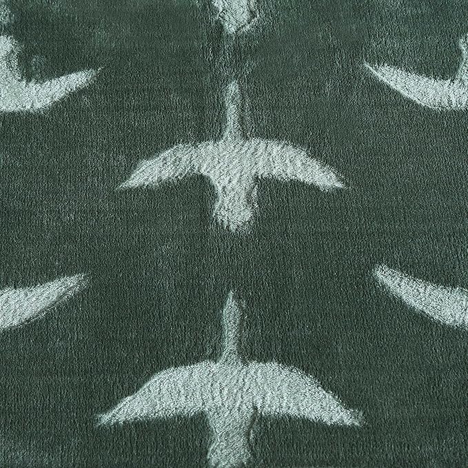 Eddie Bauer - Throw Blanket, Ultra-Soft & Embossed Plush Bedding, Blanket for Couch & Bed (Geese Green, 50" x 70")