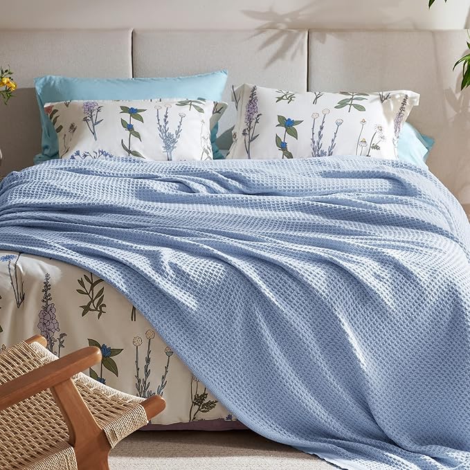 Bedsure Gentlesoft 100% Cotton Blanket Queen Size for Bed - Cooling Breathable and Soft for Spring Summer, Thick Cozy Waffle Weave Blanket Gifts for Women, Sky Blue, 90x90 Inches