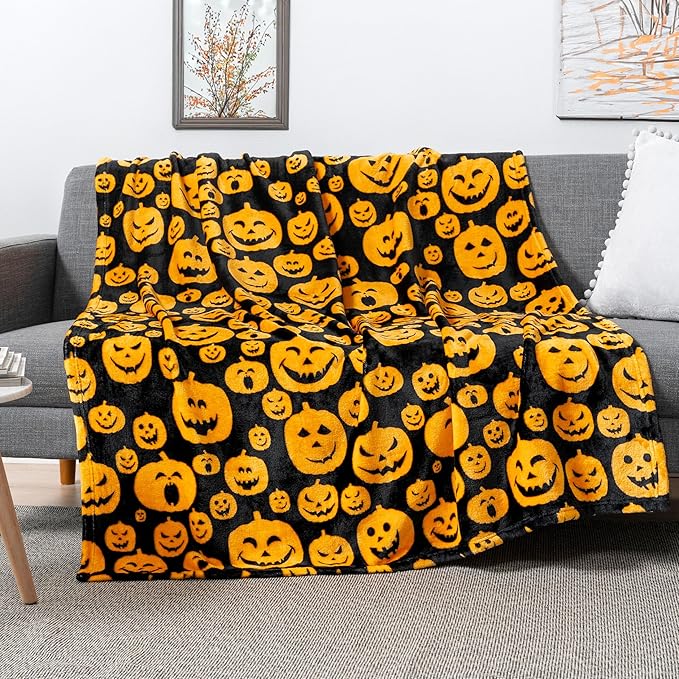 PAVILIA Halloween Throw Blanket | Orange Pumpkin Fall Fleece Blanket | Soft, Plush, Warm Black Fall Cabin Throw, 50x60 (Pumpkin Halloween)