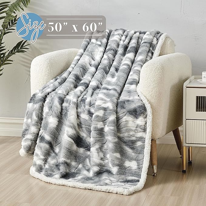 Elegant Comfort Luxury Valentine’s Day Sherpa Throw Blanket Ultra-Soft Cozy Velvet Aesthetic Fleece Throw - Micromink Sherpa for Her, Girlfriend, Sherpa Reversible Blanket- Alaska Gray