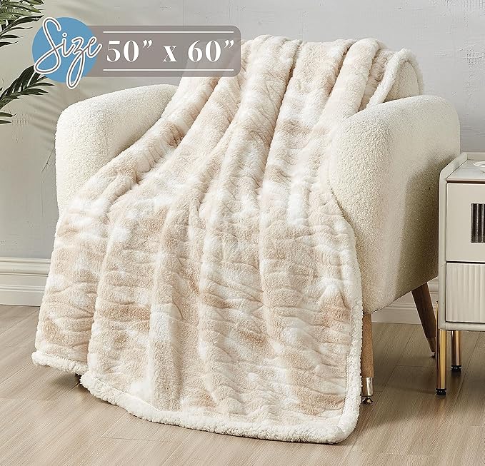 Elegant Comfort Luxury Valentine’s Day Sherpa Throw Blanket Ultra-Soft Cozy Velvet Aesthetic Fleece Throw - Micromink Sherpa for Her, Girlfriend, Sherpa Reversible Blanket- Alaska Beige